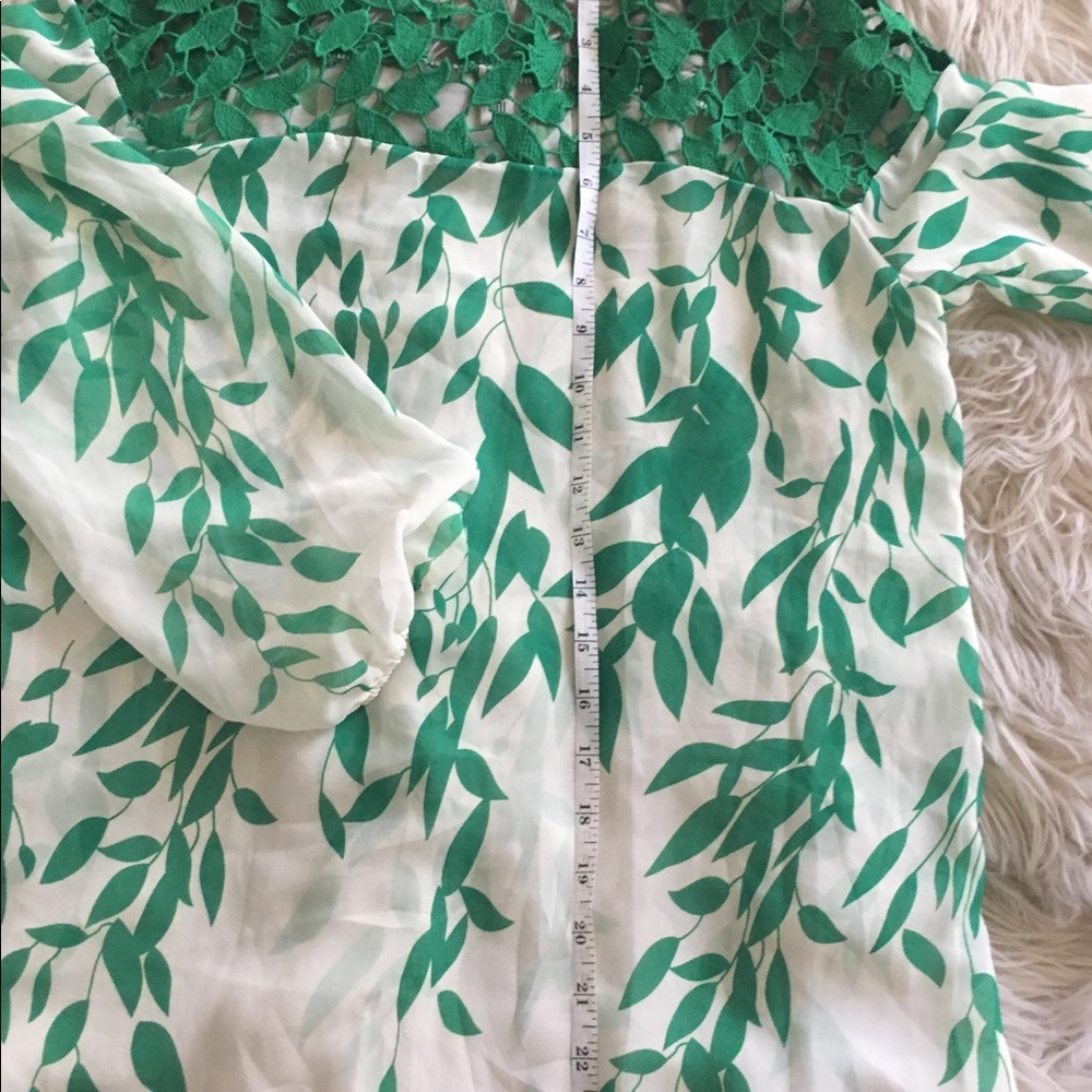 Chiffon blouse leaf prints - Picture 7 of 8